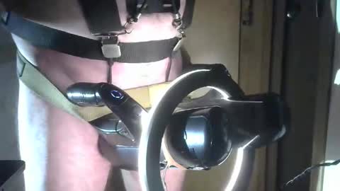 Snapshot of robodickmilker chatting on 12-04-25, 07:44 Robodickmilker online show from 12-04-25, 07:44