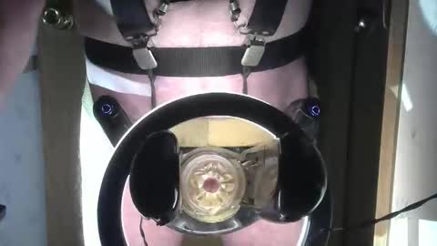 Snapshot of robodickmilker chatting on 02-18-26, 12:39 Robodickmilker online show from 02-18-26, 12:39