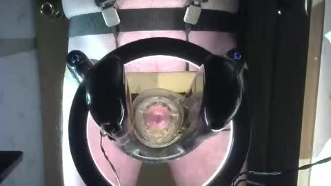 Snapshot of robodickmilker chatting on 02-22-26, 09:35 Robodickmilker online show from 02-22-26, 09:35