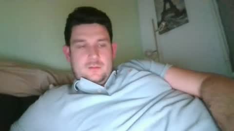 Snapshot of robtheman94 chatting on 03-07-25, 10:43 Robin online show from 03-07-25, 10:43