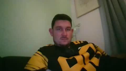 Snapshot of robtheman94 chatting on 09-14-25, 09:03 Robin online show from 09-14-25, 09:03