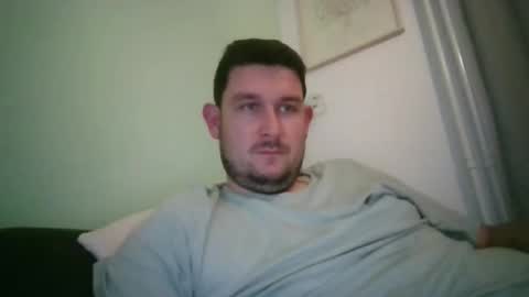 Snapshot of robtheman94 chatting on 09-18-25, 09:39 Robin online show from 09-18-25, 09:39