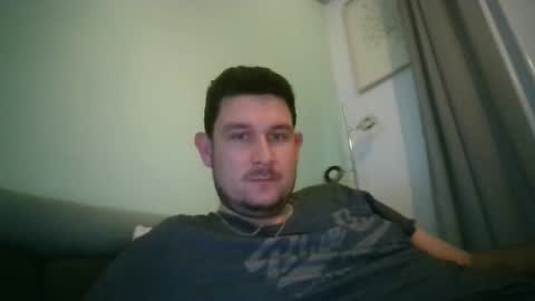 Snapshot of robtheman94 chatting on 10-05-25, 09:02 Robin online show from 10-05-25, 09:02