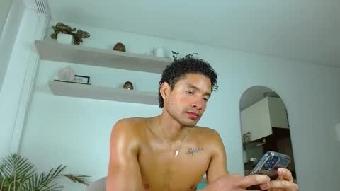 roby_millerr online show from 09-09-25, 03:44