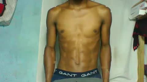 rocardo1510 online show from 03-04-25, 04:17