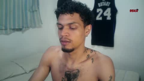 Rocco online show from 11-22-25, 01:04