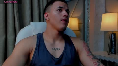 Snapshot of rocco_santos chatting on 10-17-25, 12:25 rocco_santos online show from 10-17-25, 12:25