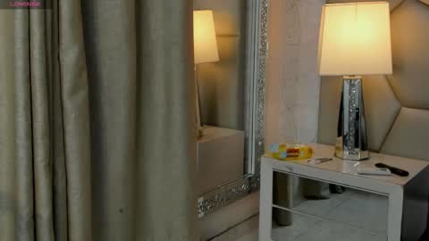 rocco_santos online show from 10-30-25, 01:07