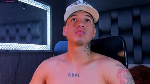 rocco_santos online show from 11-27-25, 01:29