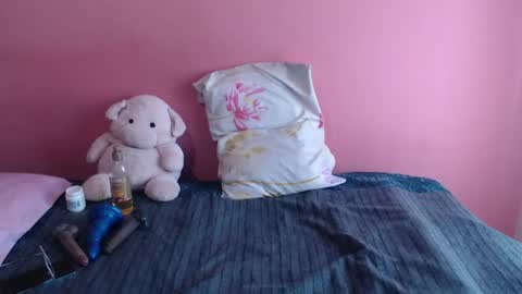 Rochelle online show from 04-22-26, 03:13