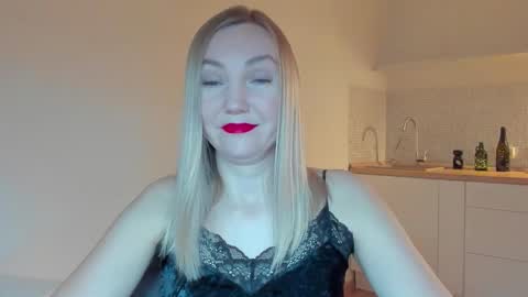 Snapshot of rock__baby chatting on 02-01-26, 08:40 rock__baby online show from 02-01-26, 08:40