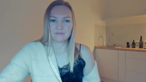 Snapshot of rock__baby chatting on 03-01-26, 09:28 rock__baby online show from 03-01-26, 09:28