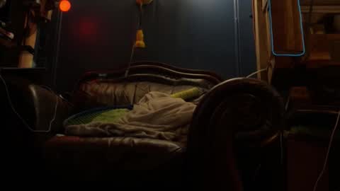 Snapshot of rockemx chatting on 12-14-25, 05:24 rockemx online show from 12-14-25, 05:24