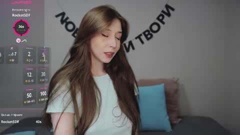 Snapshot of rocketsgirl chatting on 06-17-26, 07:22 rocketsgirl online show from 06-17-26, 07:22