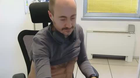 Snapshot of rockxxx_1984 chatting on 12-19-25, 02:02 rockxxx_1984 online show from 12-19-25, 02:02