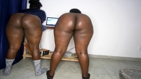 Snapshot of rodahh chatting on 12-11-24, 01:15 Berry online show from 12-11-24, 01:15