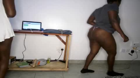 Snapshot of rodahh chatting on 12-23-24, 05:17 Berry online show from 12-23-24, 05:17