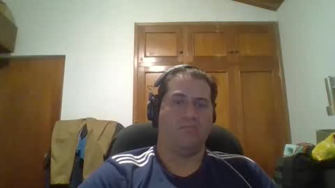 Snapshot of rodfer chatting on 03-25-26, 09:26 Rodfer online show from 03-25-26, 09:26