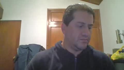 Snapshot of rodfer chatting on 03-29-26, 08:36 Rodfer online show from 03-29-26, 08:36