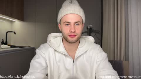 Snapshot of rodrigoveira chatting on 12-11-24, 06:20 Rodrigo online show from 12-11-24, 06:20