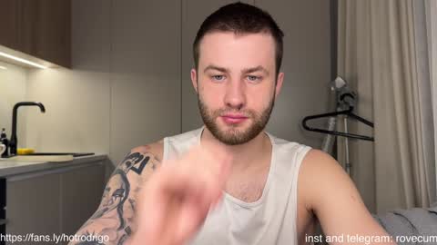 Snapshot of rodrigoveira chatting on 01-07-25, 10:41 Rodrigo online show from 01-07-25, 10:41