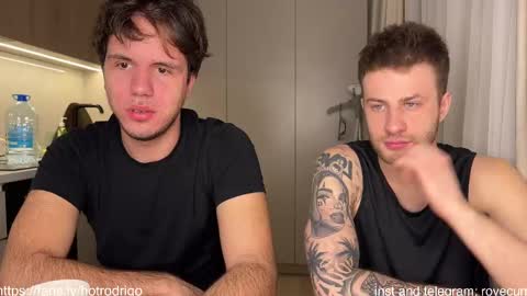 Snapshot of rodrigoveira chatting on 02-14-25, 04:31 Rodrigo online show from 02-14-25, 04:31