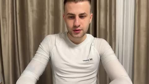Snapshot of rodrigoveira chatting on 10-02-25, 07:54 Rodrigo online show from 10-02-25, 07:54