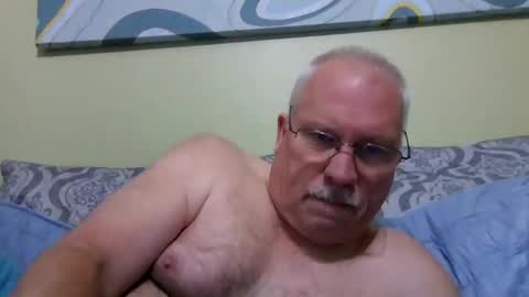 Snapshot of rodstud641 chatting on 11-10-25, 10:09 rodstud641 online show from 11-10-25, 10:09