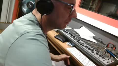rogerrabbit2023 online show from 08-08-26, 12:24