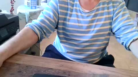 rolandloser1000 online show from 12-17-24, 09:07