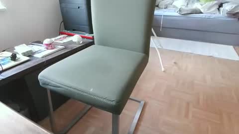 rolandloser1000 online show from 10-21-25, 07:42