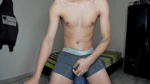 rolling_05 online show from 03-10-26, 03:33