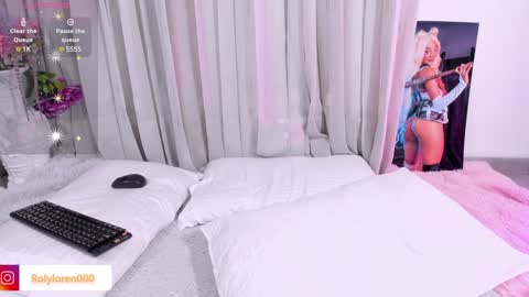 Snapshot of rolyloren chatting on 01-30-25, 11:55 Marcela online show from 01-30-25, 11:55