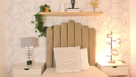   online show from 12-19-24, 01:07