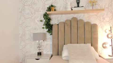   online show from 02-18-25, 11:55