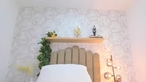   online show from 11-05-25, 12:16