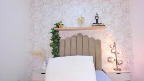   online show from 11-08-25, 12:27