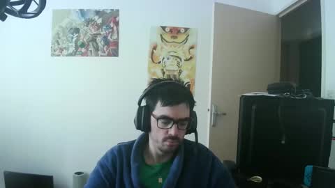 Snapshot of romainb72 chatting on 01-12-25, 10:45 romainb72 online show from 01-12-25, 10:45