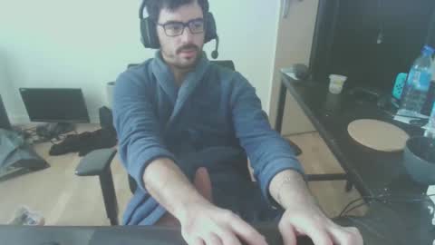 Snapshot of romainb72 chatting on 01-29-25, 10:16 romainb72 online show from 01-29-25, 10:16