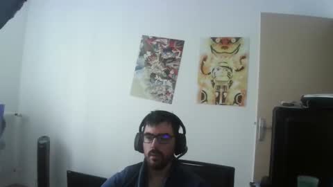 Snapshot of romainb72 chatting on 09-11-25, 08:14 romainb72 online show from 09-11-25, 08:14