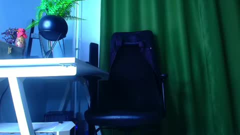 romaniamaster1 online show from 04-21-26, 05:36