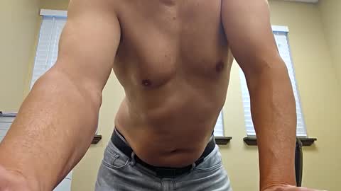 Snapshot of romanteeks chatting on 02-13-25, 11:37 romanteeks online show from 02-13-25, 11:37