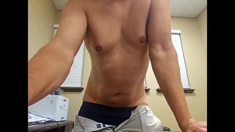 Snapshot of romanteeks chatting on 11-05-25, 03:17 romanteeks online show from 11-05-25, 03:17