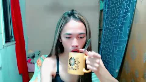 empress online show from 04-19-26, 02:16