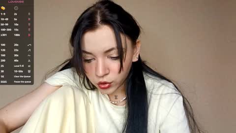 Snapshot of romeliahastert chatting on 10-25-25, 04:35 Anica online show from 10-25-25, 04:35