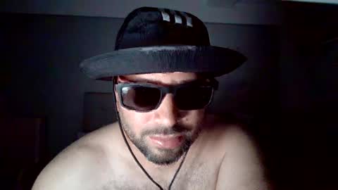 Snapshot of romeoisfabulous chatting on 06-18-26, 02:32 romeoisfabulous online show from 06-18-26, 02:32