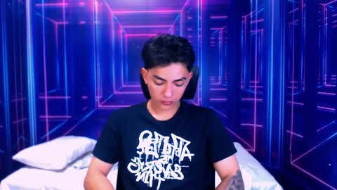 Snapshot of romeomillerr chatting on 10-28-25, 07:16 Romeo online show from 10-28-25, 07:16