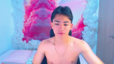 Snapshot of romeomillerr chatting on 10-31-25, 07:04 Romeo online show from 10-31-25, 07:04