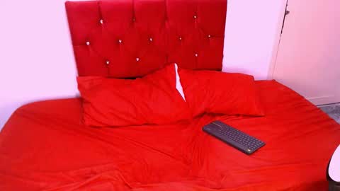 Snapshot of romeomillerr chatting on 11-20-25, 07:02 Romeo online show from 11-20-25, 07:02