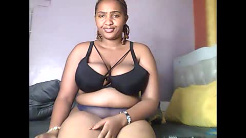 Romina 26 online show from 06-08-26, 09:59